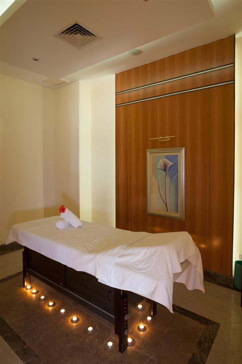 Hotel Ledger Plaza Bangui Bagian luar foto